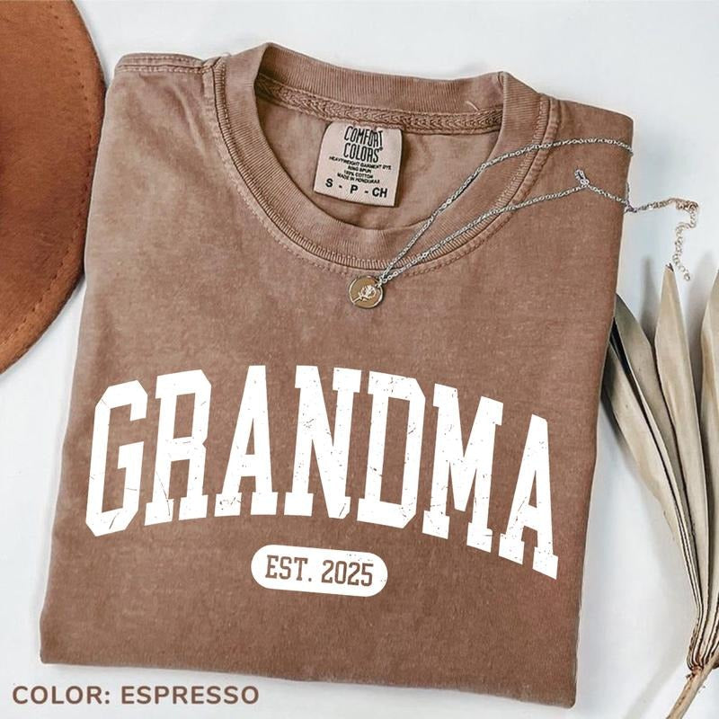 Comfort Colors Grandma Mom Nana Tante Tia Mama - Adult & Kids T-Shirts, Sweatshirts & Hoodies apparel design preview 1