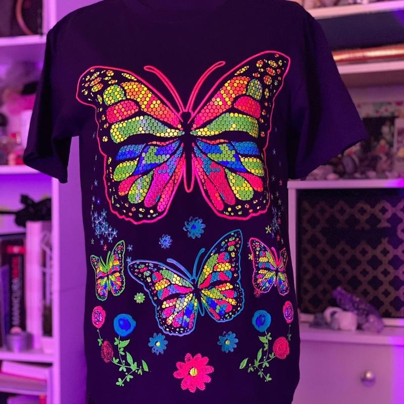 Mariposa Monarca Cotton Black Casual - Adult & Kids T-Shirts, Sweatshirts & Hoodies apparel design preview 1