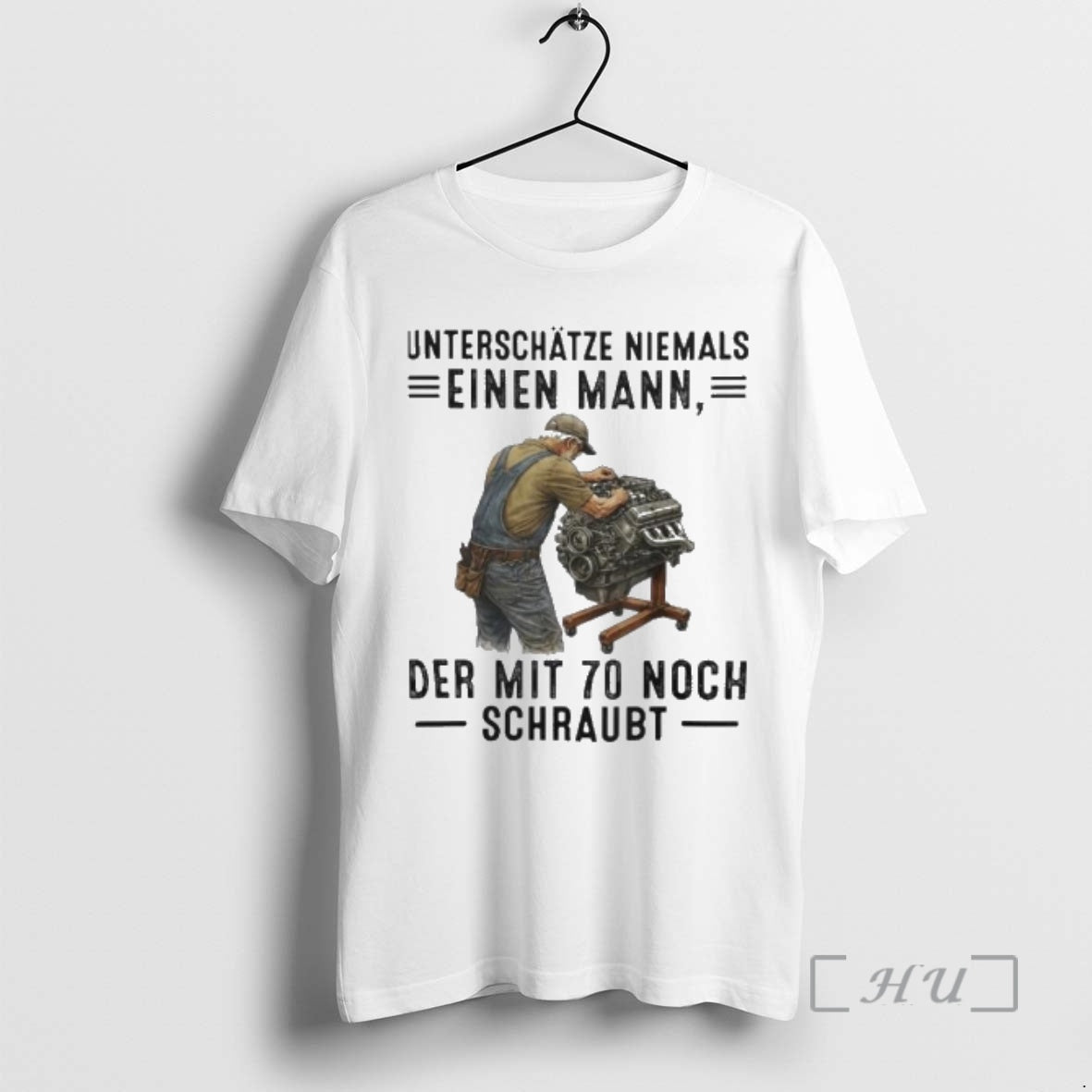 Officials Unterschatze Niemals Einen Mann Der Mit 70 - Adult & Kids T-Shirts, Sweatshirts & Hoodies apparel design preview 1