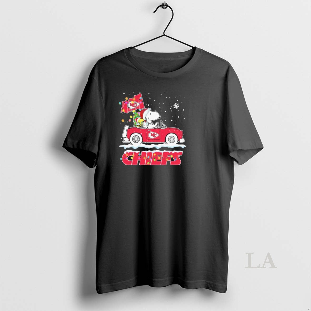 Original Peanuts X Kansas City Chiefs Driving Car - Adult & Kids T-Shirts, Sweatshirts & Hoodies apparel design preview 1