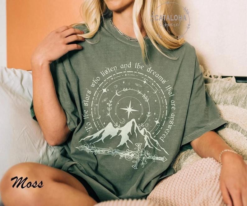 Stars Who Listen Dreams That Are Answered ACOTAR Book - Adult & Kids T-Shirts, Sweatshirts & Hoodies apparel design preview 1