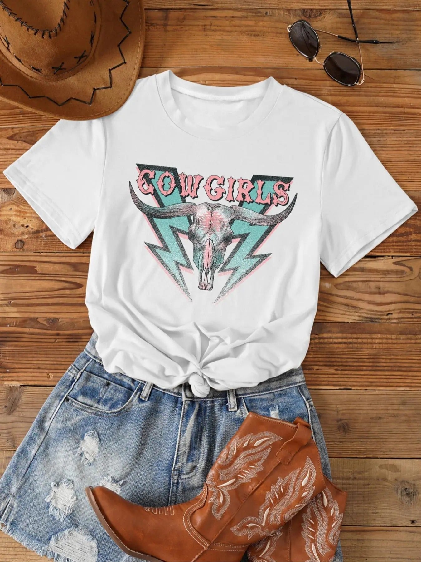 Cartoon Bull Print Round Neck Casual Short Sleeve - Adult & Kids T-Shirts, Sweatshirts & Hoodies apparel design preview 1