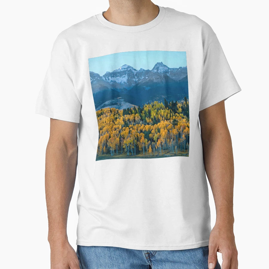 Wow Colorado T-Shirt - Trendy Graphic for Adults - T-Shirt, Sweatshirt, Hoodie