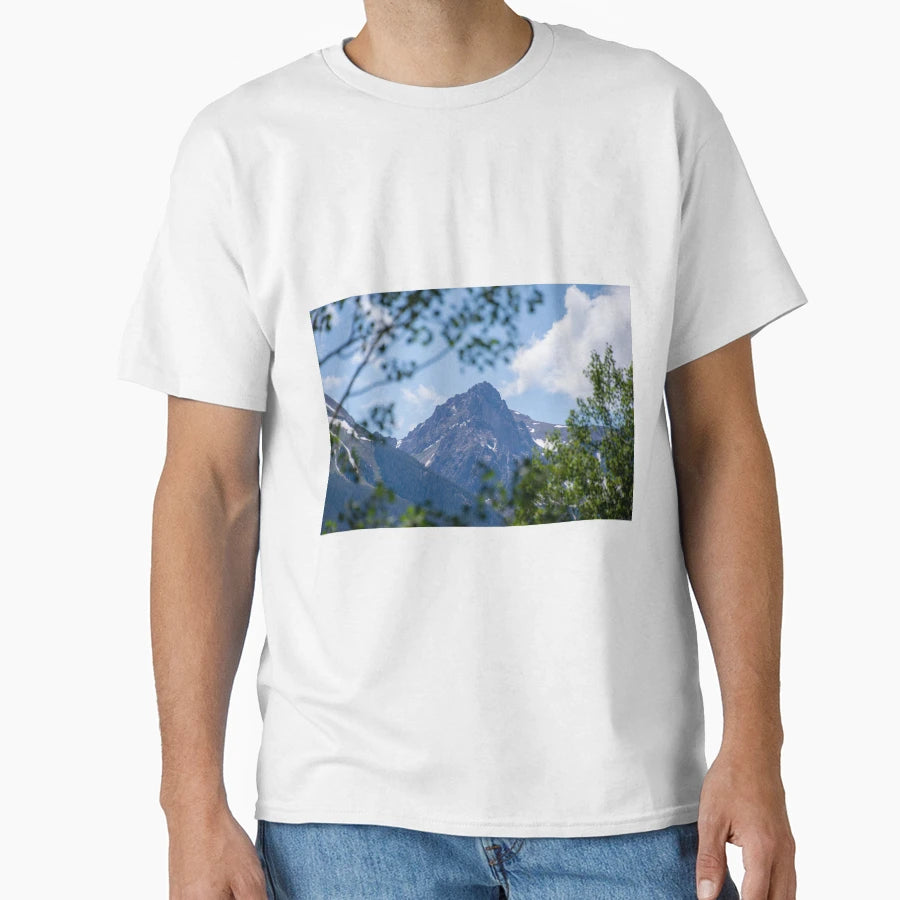 Colorado Mountain 2 T-Shirt - Casual Everyday Wear Unisex - T-Shirt, Sweatshirt, Hoodie