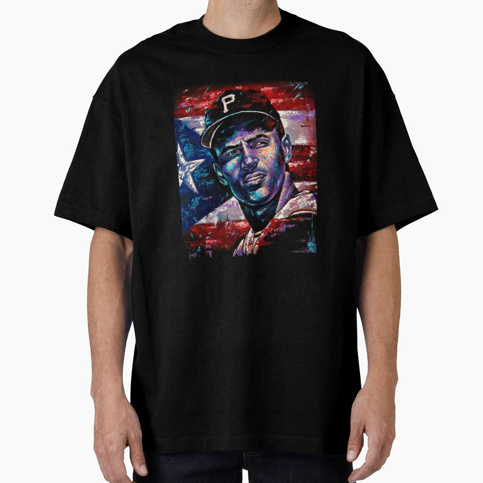 Roberto Clemente T-Shirt - Minimalist Print Men Women - T-Shirt, Sweatshirt, Hoodie