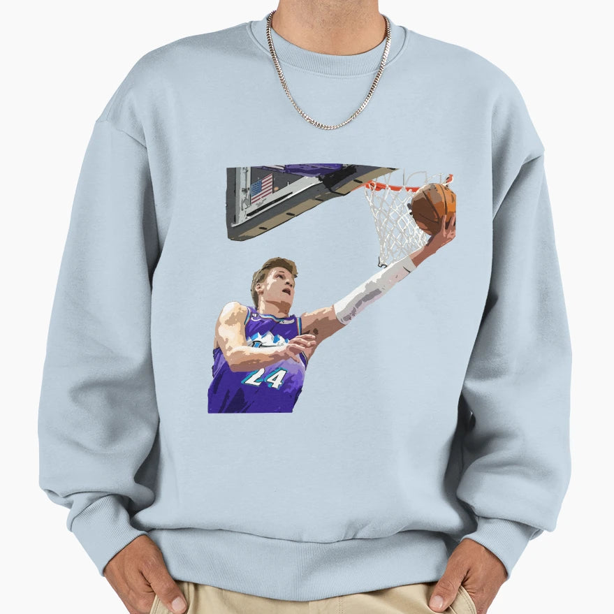 Walker Kessler Sweatshirt - Minimalist Print for Adults - T-Shirt, Sweatshirt, Hoodie