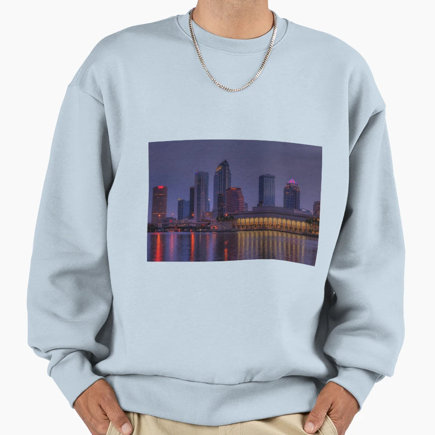 Tampa Skyline Sweatshirt - Minimalist Print for Adults - T-Shirt, Sweatshirt, Hoodie