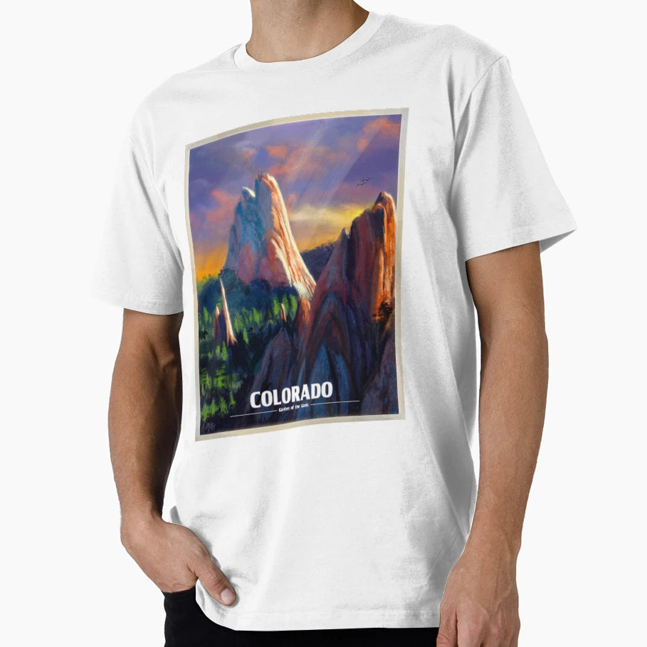 Colorado T-Shirt - Minimalist Print for Adults - T-Shirt, Sweatshirt, Hoodie