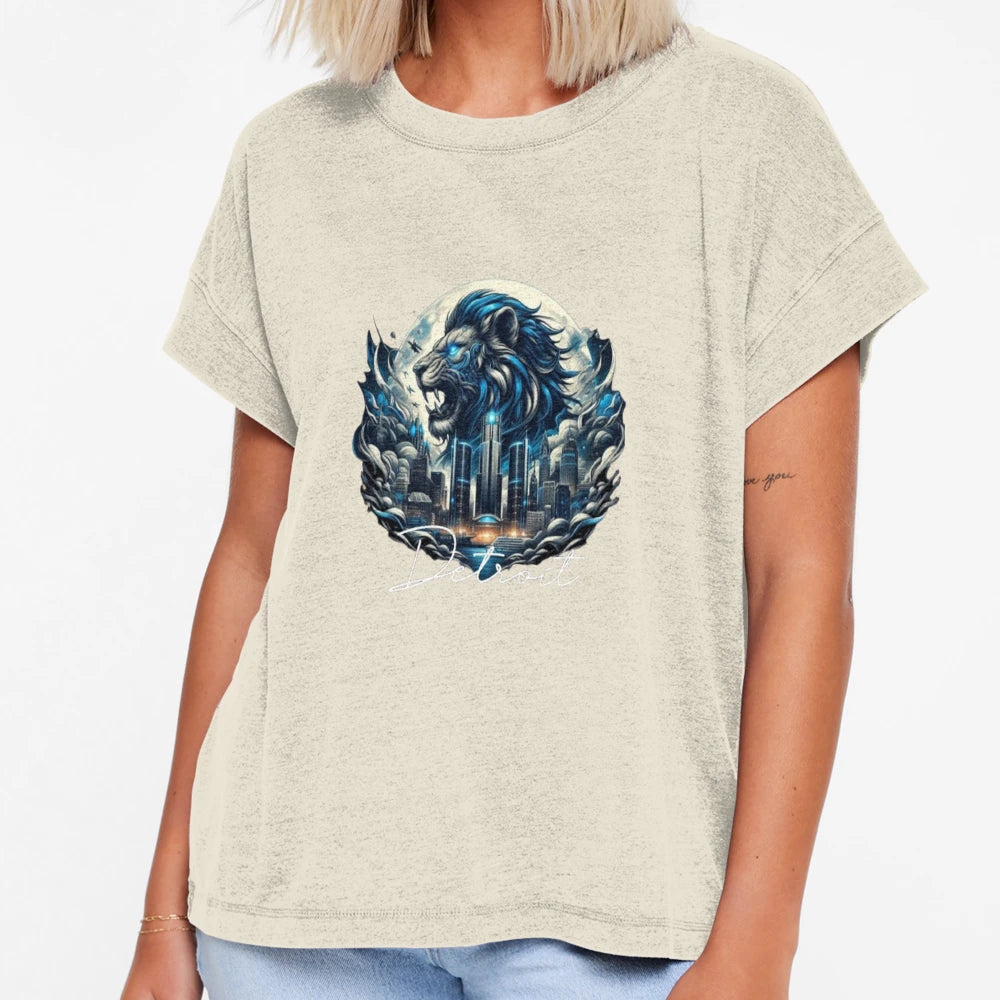 City Lion T-Shirt - Minimalist Print Unisex - T-Shirt, Sweatshirt, Hoodie